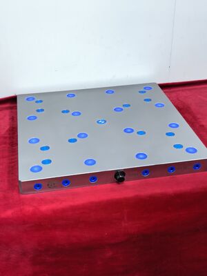 OEM 18KN Locking Force 5 Axis CNC Clamping Fixture Perlengkapan Kerja CNC Menawarkan Stabilitas Benda Kerja Dan Penjepitan Di Jalur Manufaktur