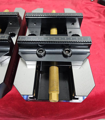 wakil pemusatan diri presisi bahan baja untuk alat pemesinan cnc 3 sumbu 4 sumbu 5 sumbu