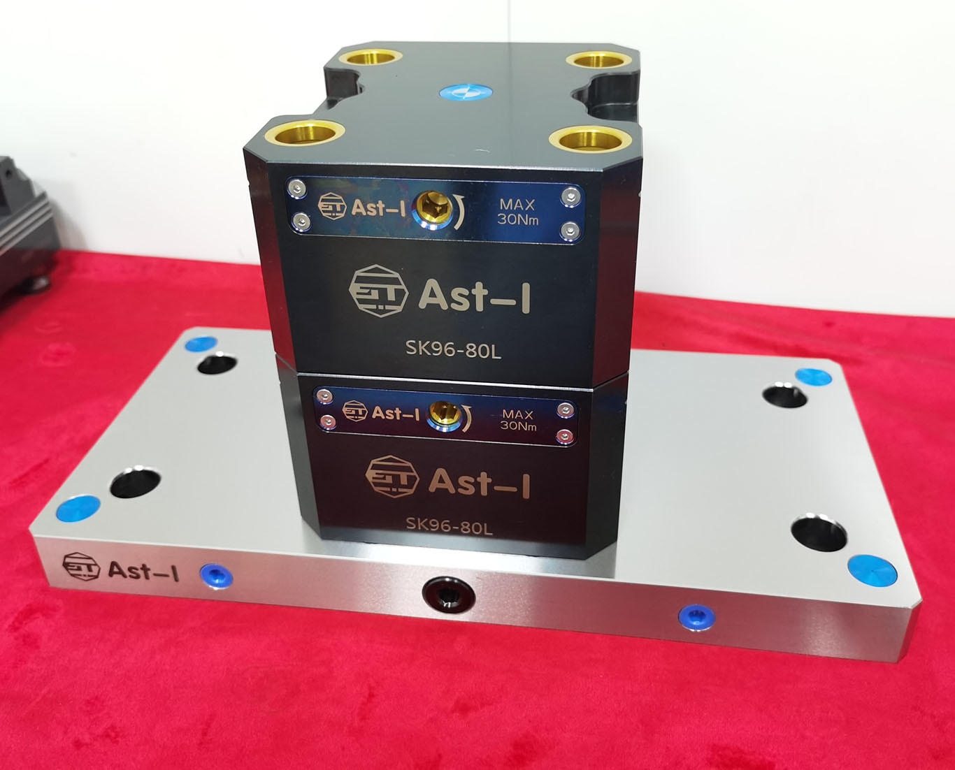 AST Harded Steel Axis Fixtures untuk 3/4/5 Axis CNC Working dan 4 Bolts ...